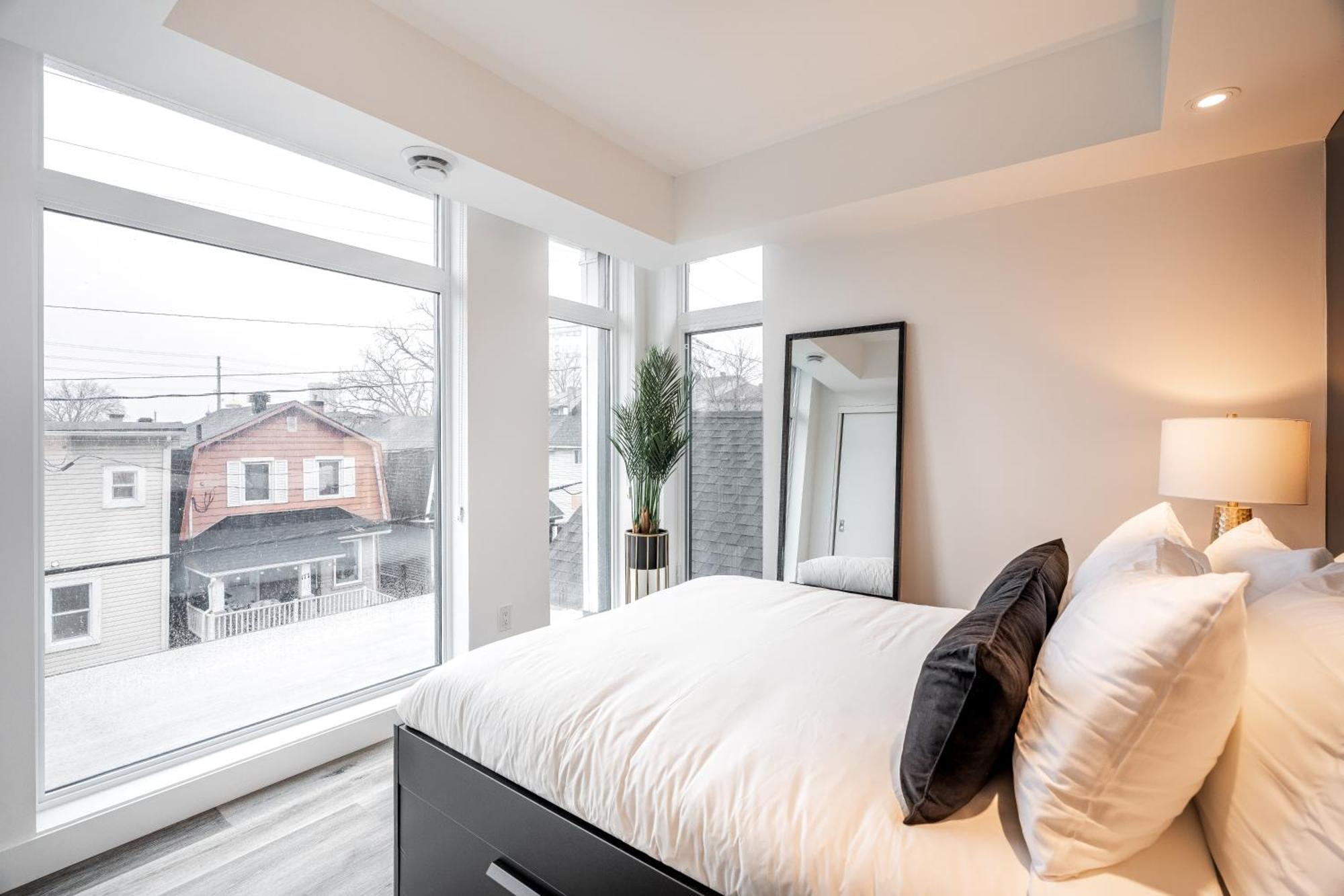Westview Luxury Suites Ottawa Exterior foto
